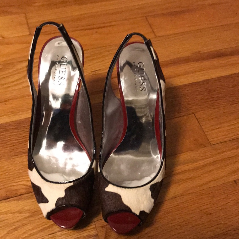 Shoes - Picture 2 of 5